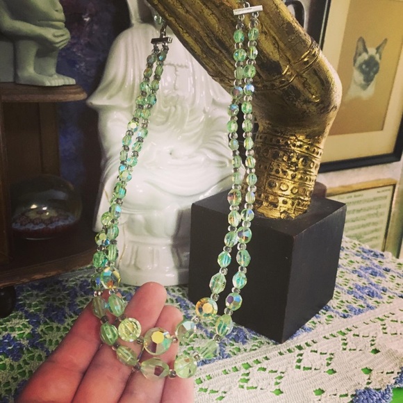 Vintage Jewelry - VTG Green Austrian Crystal Beaded Necklace